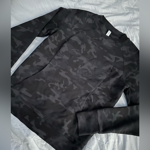 LULULEMON/Scuba Crew Sweatshirt/6 - Picture 2 of 13